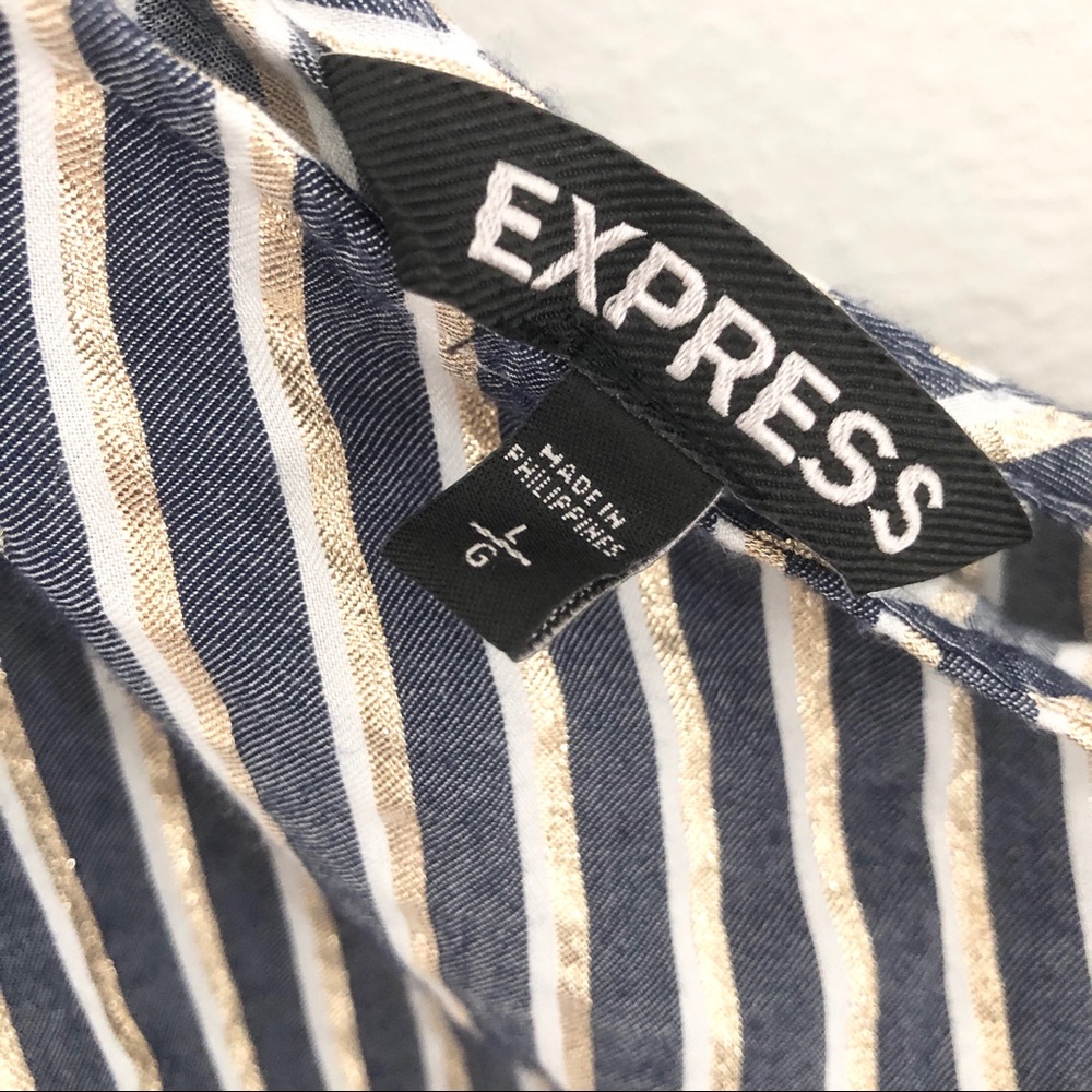 Express One Cold Shoulder - Picture 7 of 8